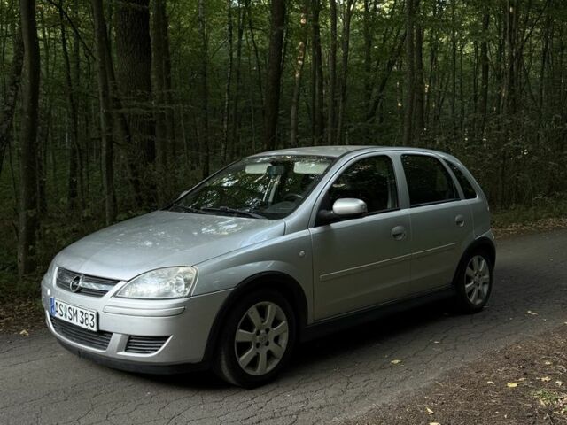 Сірий Опель Корса, об'ємом двигуна 1 л та пробігом 160 тис. км за 1452 $, фото 1 на Automoto.ua