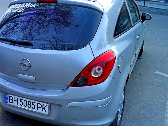 Сірий Опель Корса, об'ємом двигуна 1.2 л та пробігом 260 тис. км за 3200 $, фото 1 на Automoto.ua