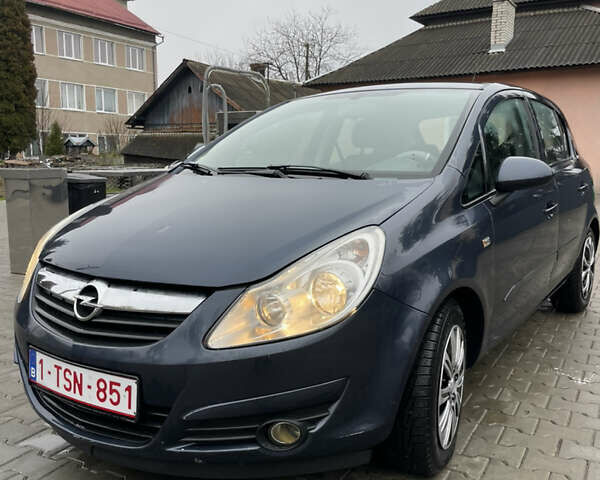 Серый Опель Корса, объемом двигателя 1.2 л и пробегом 180 тыс. км за 4350 $, фото 1 на Automoto.ua