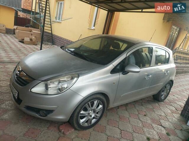 Серый Опель Корса, объемом двигателя 1.3 л и пробегом 265 тыс. км за 4500 $, фото 1 на Automoto.ua