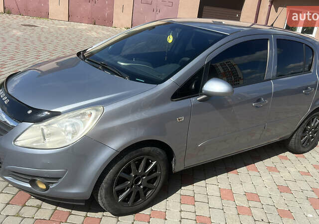 Сірий Опель Корса, об'ємом двигуна 1.4 л та пробігом 181 тис. км за 5600 $, фото 1 на Automoto.ua