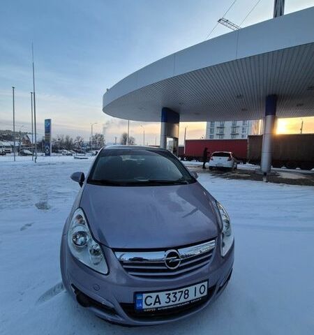 Сірий Опель Корса, об'ємом двигуна 1.23 л та пробігом 143 тис. км за 4999 $, фото 1 на Automoto.ua