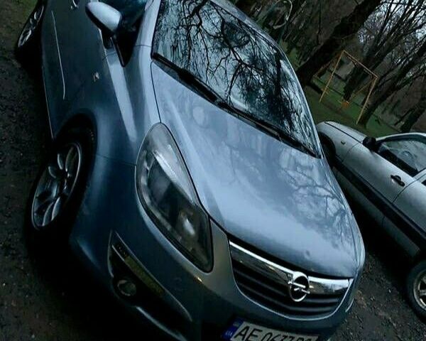 Опель Корса 2007 в Днепре (Днепропетровске) на Automoto.ua Серый Опель Корса, объемом двигателя 1.2 л и пробегом 220 тыс. км за 1500 $, фото 1 на Automoto.ua