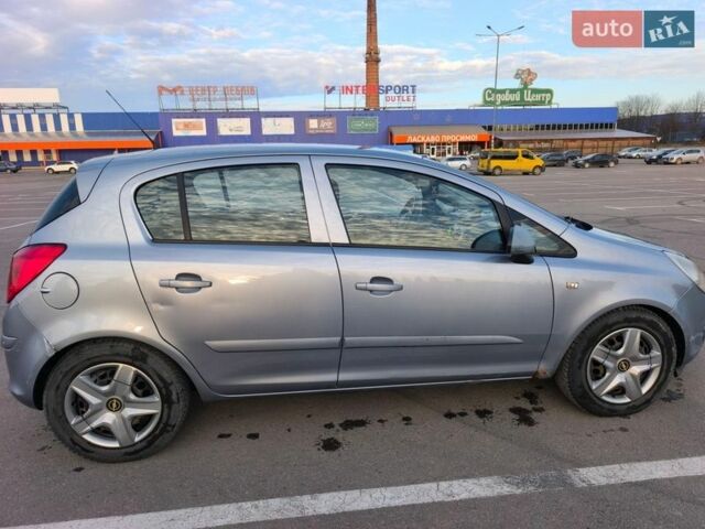 Серый Опель Корса, объемом двигателя 1.2 л и пробегом 235 тыс. км за 4200 $, фото 1 на Automoto.ua