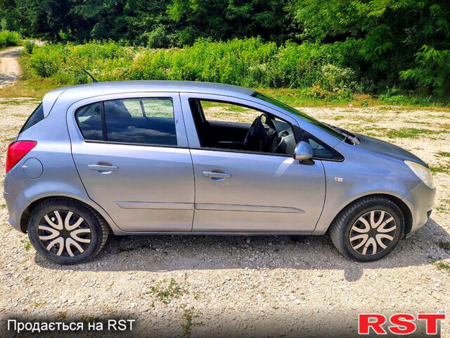 Серый Опель Корса, объемом двигателя 1.2 л и пробегом 241 тыс. км за 4300 $, фото 1 на Automoto.ua