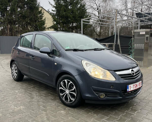Серый Опель Корса, объемом двигателя 1.2 л и пробегом 181 тыс. км за 4700 $, фото 1 на Automoto.ua