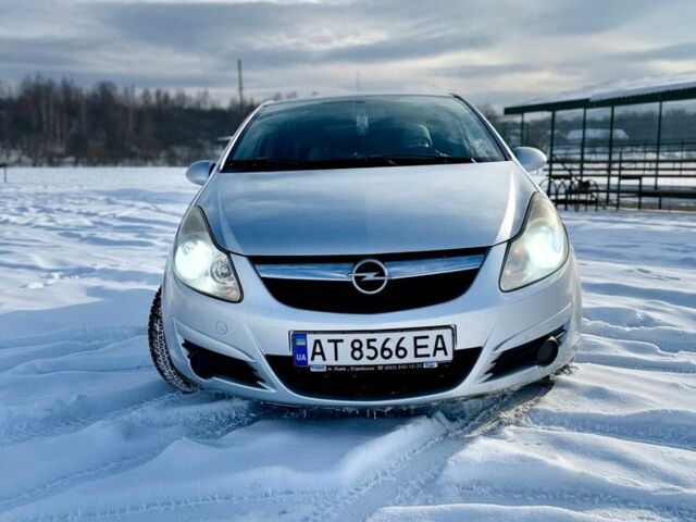Серый Опель Корса, объемом двигателя 1.2 л и пробегом 156 тыс. км за 5100 $, фото 1 на Automoto.ua