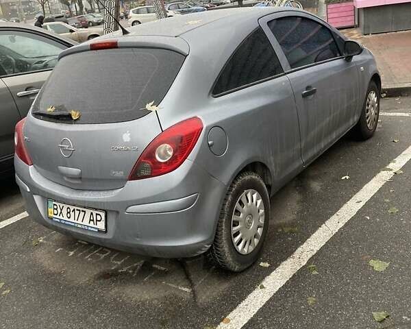 Сірий Опель Корса, об'ємом двигуна 1.2 л та пробігом 203 тис. км за 4000 $, фото 1 на Automoto.ua