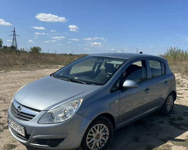 Сірий Опель Корса, об'ємом двигуна 1.2 л та пробігом 246 тис. км за 4500 $, фото 1 на Automoto.ua