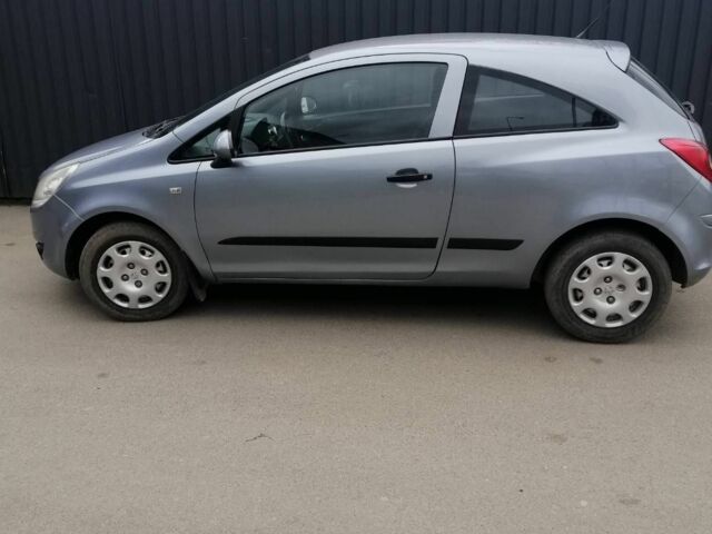 Серый Опель Корса, объемом двигателя 1.2 л и пробегом 180 тыс. км за 3432 $, фото 1 на Automoto.ua