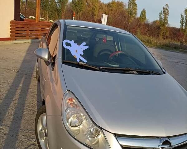 Серый Опель Корса, объемом двигателя 1.23 л и пробегом 198 тыс. км за 5100 $, фото 1 на Automoto.ua