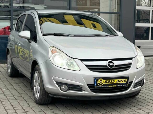 Сірий Опель Корса, об'ємом двигуна 1.2 л та пробігом 112 тис. км за 5400 $, фото 1 на Automoto.ua