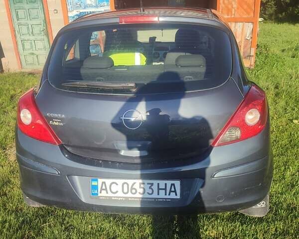 Сірий Опель Корса, об'ємом двигуна 1 л та пробігом 184 тис. км за 3000 $, фото 1 на Automoto.ua