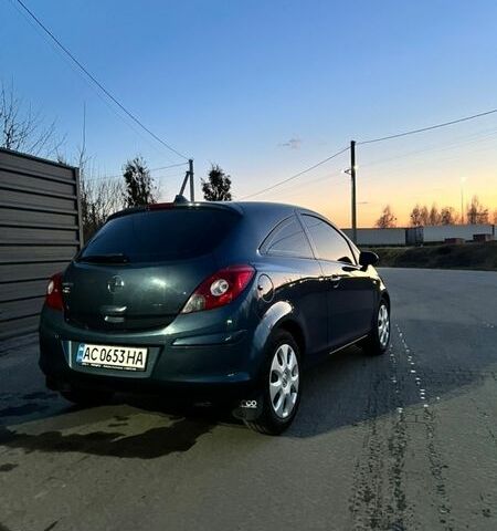 Сірий Опель Корса, об'ємом двигуна 1 л та пробігом 188 тис. км за 3200 $, фото 1 на Automoto.ua