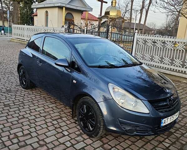 Серый Опель Корса, объемом двигателя 1.23 л и пробегом 188 тыс. км за 3850 $, фото 1 на Automoto.ua