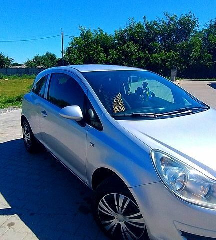 Сірий Опель Корса, об'ємом двигуна 1.2 л та пробігом 267 тис. км за 3600 $, фото 1 на Automoto.ua