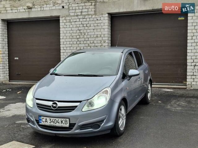 Серый Опель Корса, объемом двигателя 1.3 л и пробегом 179 тыс. км за 4999 $, фото 1 на Automoto.ua