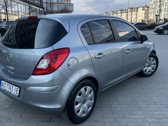 Серый Опель Корса, объемом двигателя 1.2 л и пробегом 136 тыс. км за 4700 $, фото 1 на Automoto.ua