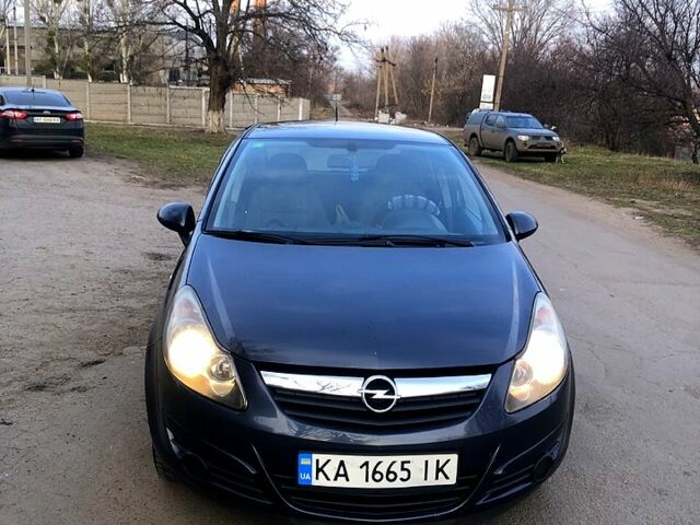 Серый Опель Корса, объемом двигателя 1.4 л и пробегом 203 тыс. км за 4800 $, фото 1 на Automoto.ua