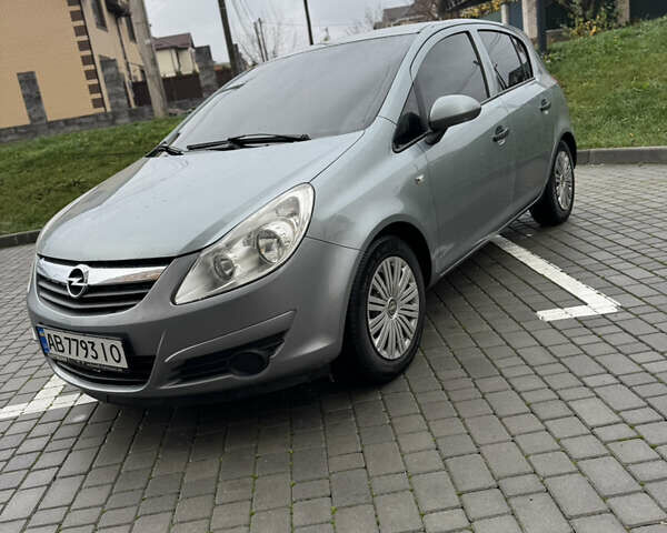 Серый Опель Корса, объемом двигателя 1.4 л и пробегом 247 тыс. км за 4800 $, фото 1 на Automoto.ua