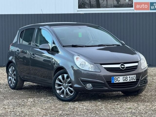 Серый Опель Корса, объемом двигателя 1.4 л и пробегом 204 тыс. км за 5800 $, фото 1 на Automoto.ua