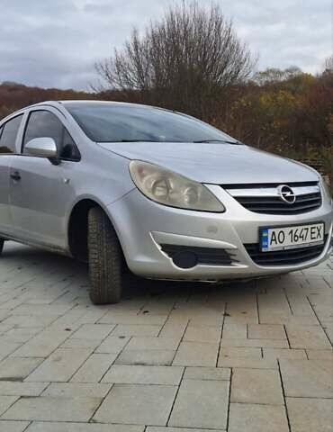 Серый Опель Корса, объемом двигателя 1.3 л и пробегом 242 тыс. км за 4700 $, фото 1 на Automoto.ua