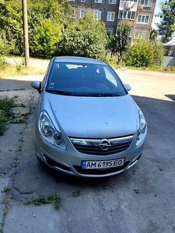 Сірий Опель Корса, об'ємом двигуна 1.23 л та пробігом 210 тис. км за 4200 $, фото 1 на Automoto.ua