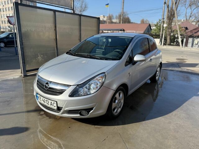 Сірий Опель Корса, об'ємом двигуна 1.2 л та пробігом 147 тис. км за 4500 $, фото 1 на Automoto.ua