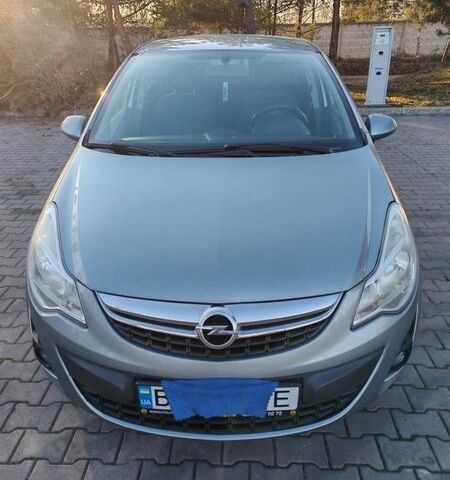 Сірий Опель Корса, об'ємом двигуна 1.4 л та пробігом 293 тис. км за 3900 $, фото 1 на Automoto.ua