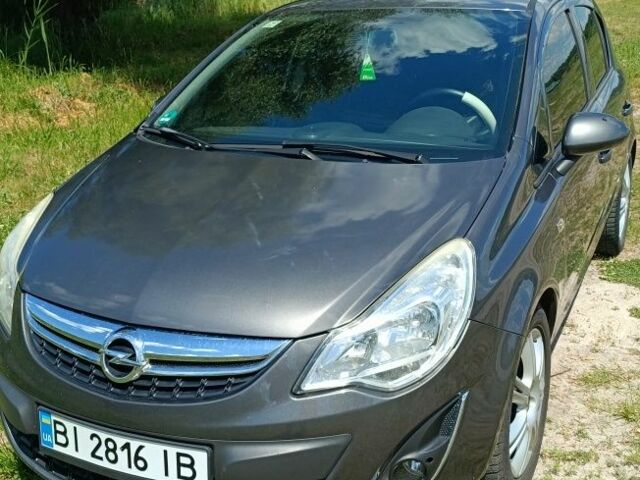 Сірий Опель Корса, об'ємом двигуна 1.2 л та пробігом 242 тис. км за 4730 $, фото 1 на Automoto.ua