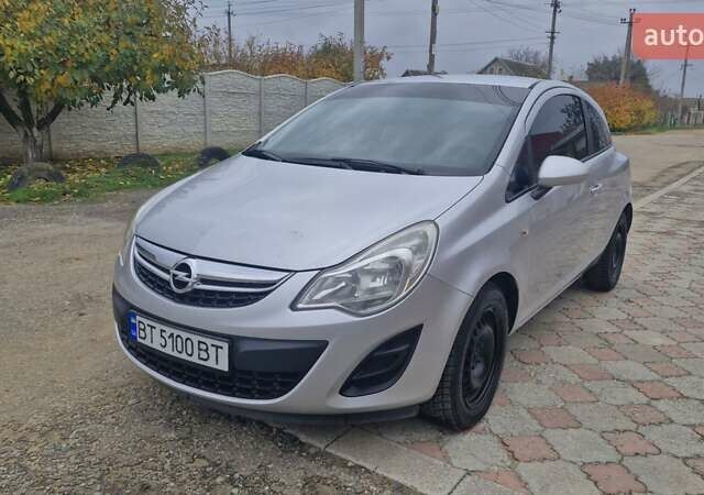 Серый Опель Корса, объемом двигателя 1.3 л и пробегом 220 тыс. км за 3650 $, фото 1 на Automoto.ua