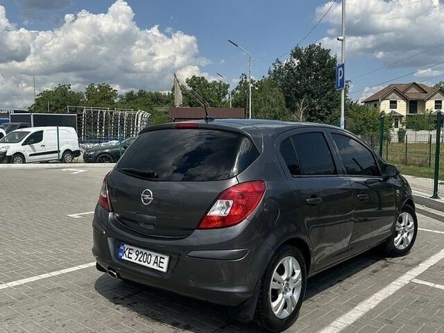 Серый Опель Корса, объемом двигателя 1.2 л и пробегом 252 тыс. км за 5700 $, фото 1 на Automoto.ua