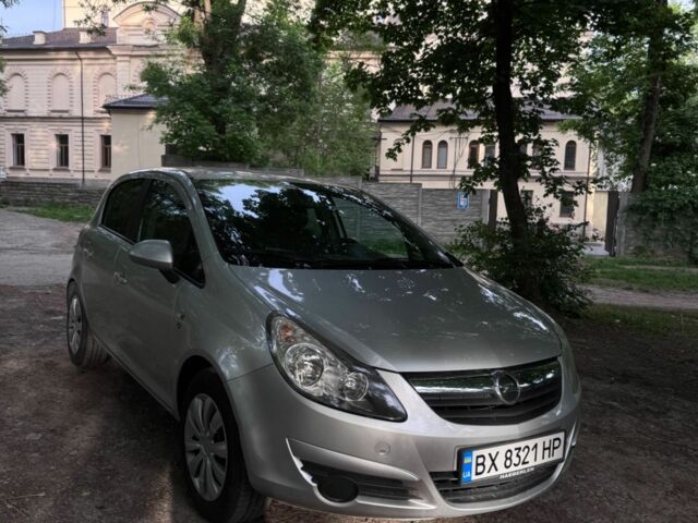 Сірий Опель Корса, об'ємом двигуна 1.2 л та пробігом 147 тис. км за 5700 $, фото 1 на Automoto.ua