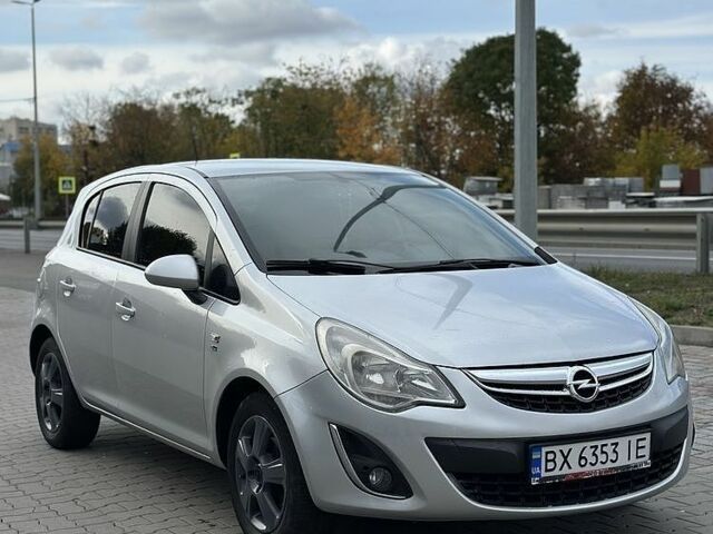 Сірий Опель Корса, об'ємом двигуна 1.2 л та пробігом 180 тис. км за 4213 $, фото 1 на Automoto.ua