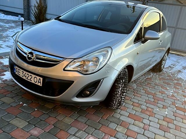 Серый Опель Корса, объемом двигателя 1.2 л и пробегом 51 тыс. км за 5999 $, фото 1 на Automoto.ua