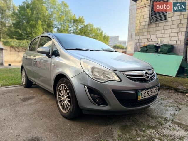 Сірий Опель Корса, об'ємом двигуна 1.23 л та пробігом 142 тис. км за 5200 $, фото 1 на Automoto.ua