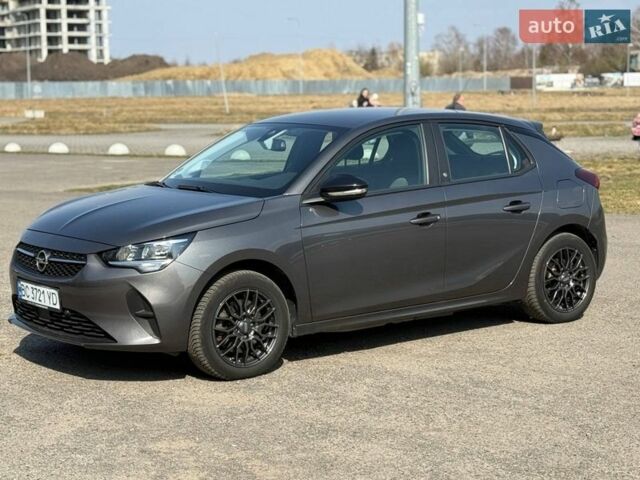 Серый Опель Корса, объемом двигателя 0 л и пробегом 98 тыс. км за 13000 $, фото 1 на Automoto.ua
