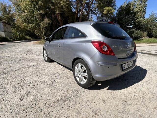 Опель Корса 2008 в Василькове на Automoto.ua Серый Опель Корса, объемом двигателя 1.2 л и пробегом 212 тыс. км за 3100 $, фото 1 на Automoto.ua
