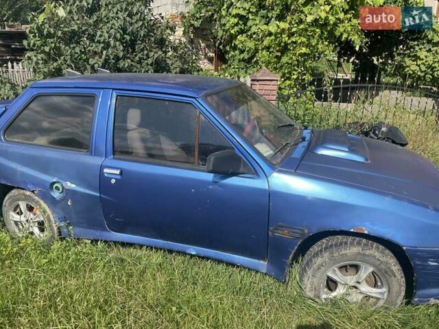 Синій Опель Корса, об'ємом двигуна 1.3 л та пробігом 246 тис. км за 650 $, фото 1 на Automoto.ua