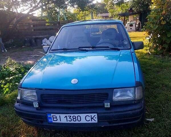 Синий Опель Корса, объемом двигателя 1.4 л и пробегом 57 тыс. км за 1000 $, фото 1 на Automoto.ua