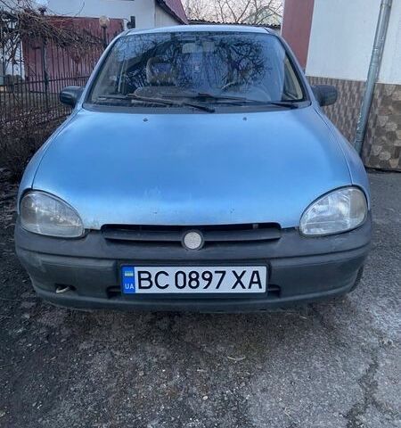 Синий Опель Корса, объемом двигателя 1.4 л и пробегом 299 тыс. км за 1124 $, фото 1 на Automoto.ua