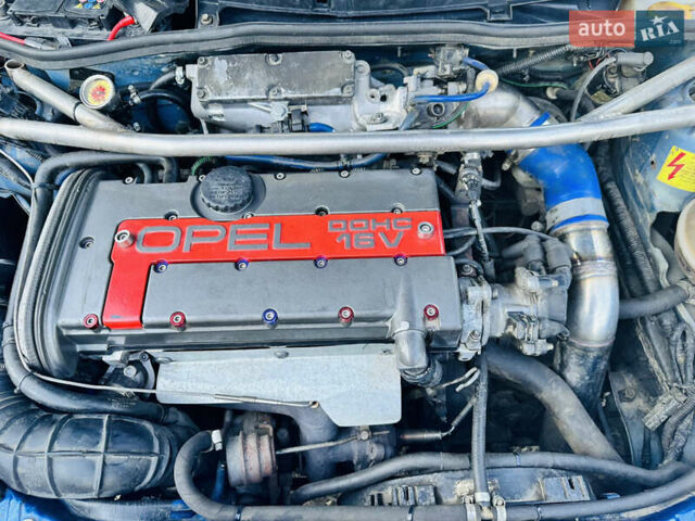 Синий Опель Корса, объемом двигателя 1.2 л и пробегом 100 тыс. км за 5500 $, фото 1 на Automoto.ua