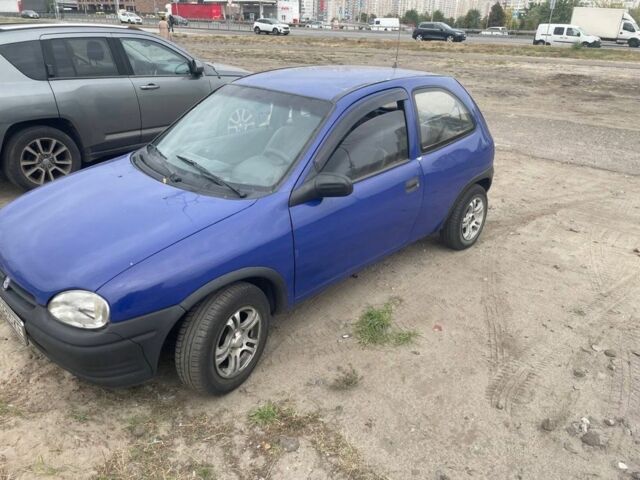 Синий Опель Корса, объемом двигателя 1.2 л и пробегом 290 тыс. км за 1500 $, фото 1 на Automoto.ua