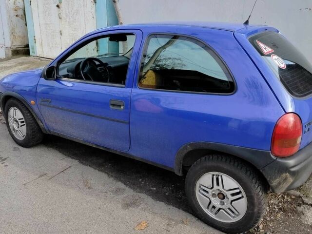 Синій Опель Корса, об'ємом двигуна 1.4 л та пробігом 300 тис. км за 1600 $, фото 1 на Automoto.ua