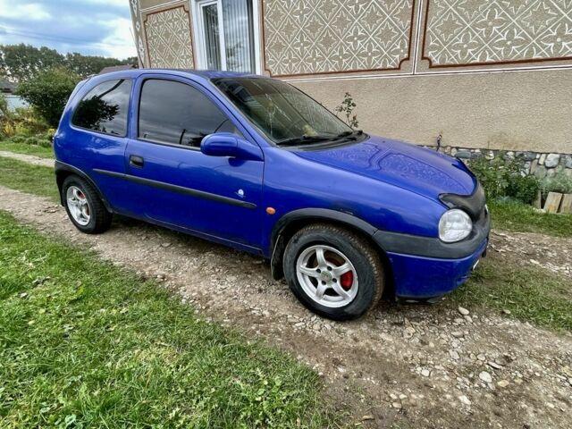 Синий Опель Корса, объемом двигателя 1.2 л и пробегом 190 тыс. км за 1700 $, фото 1 на Automoto.ua