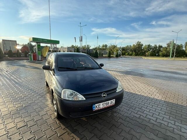 Синій Опель Корса, об'ємом двигуна 1.2 л та пробігом 283 тис. км за 2400 $, фото 1 на Automoto.ua