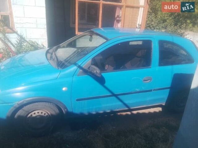 Синий Опель Корса, объемом двигателя 1 л и пробегом 300 тыс. км за 3153 $, фото 1 на Automoto.ua