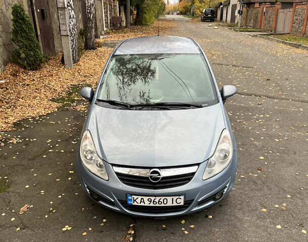 Синій Опель Корса, об'ємом двигуна 1.23 л та пробігом 247 тис. км за 4100 $, фото 1 на Automoto.ua