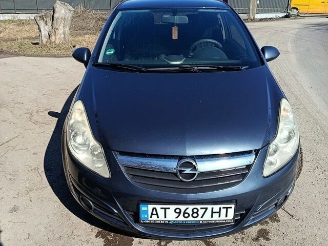 Синий Опель Корса, объемом двигателя 1 л и пробегом 150 тыс. км за 3250 $, фото 1 на Automoto.ua