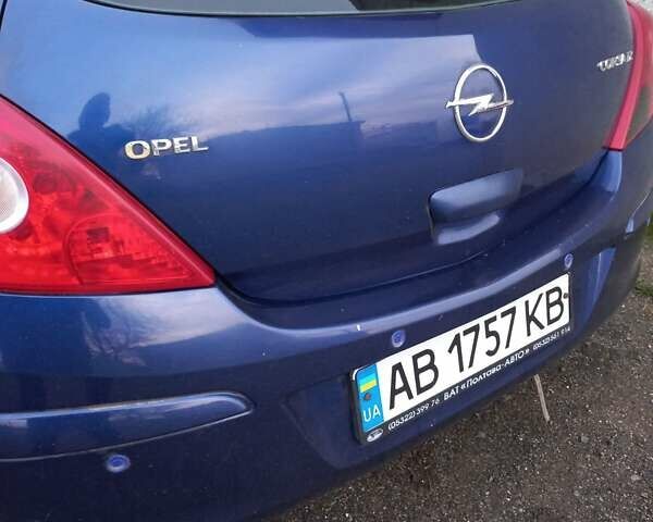 Синий Опель Корса, объемом двигателя 1.23 л и пробегом 152 тыс. км за 3600 $, фото 1 на Automoto.ua